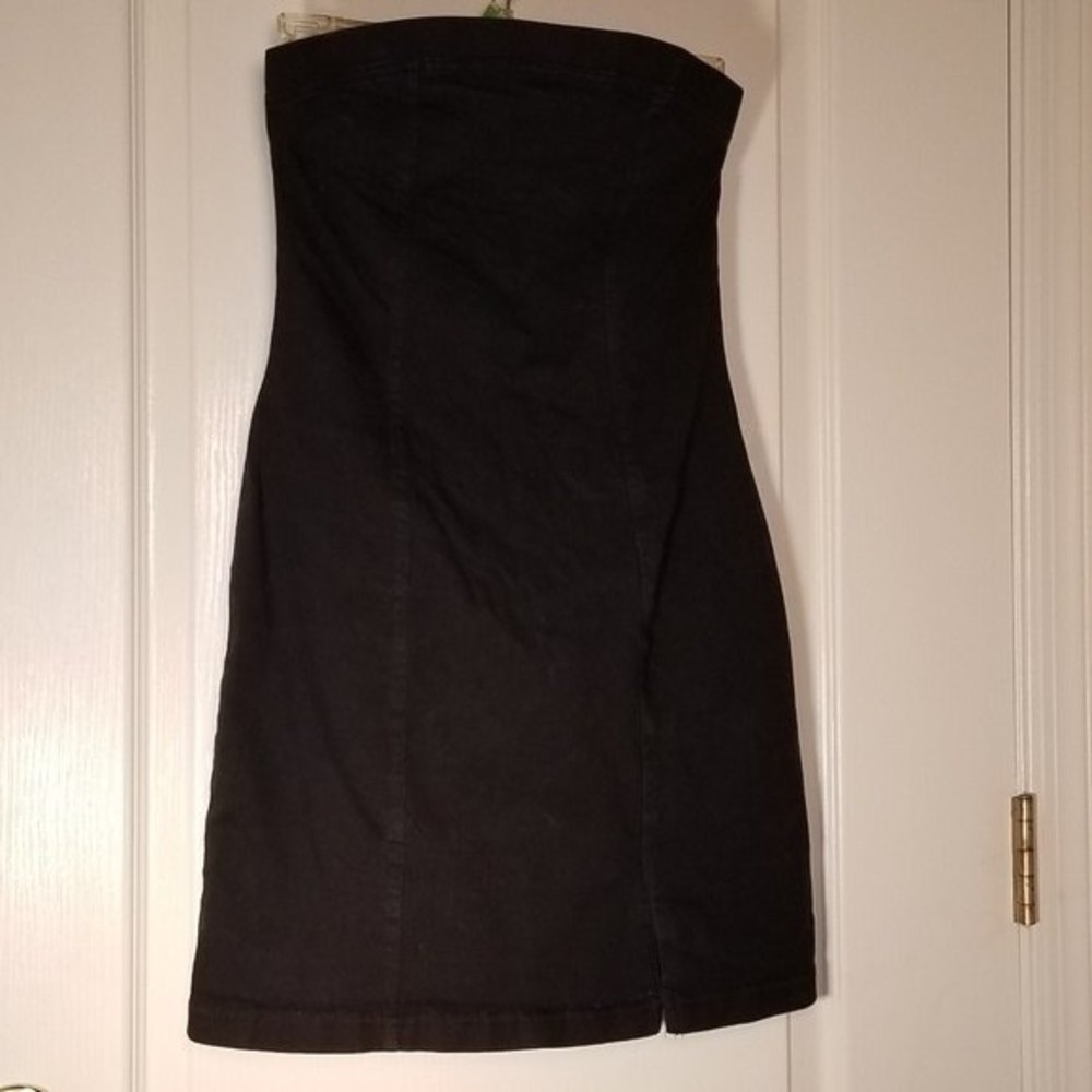 Black Strapless Bodycon Dress